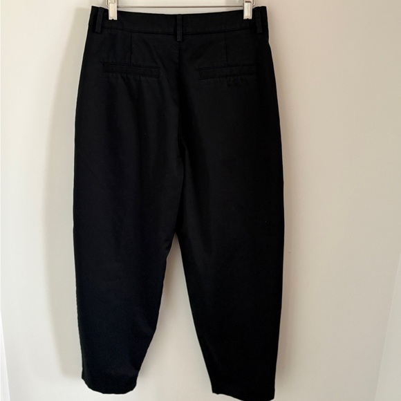 Zara Women’s Classic Pleated Black Trousers Pants Modern Cut Pockets Size 4 - Picture 2 of 5